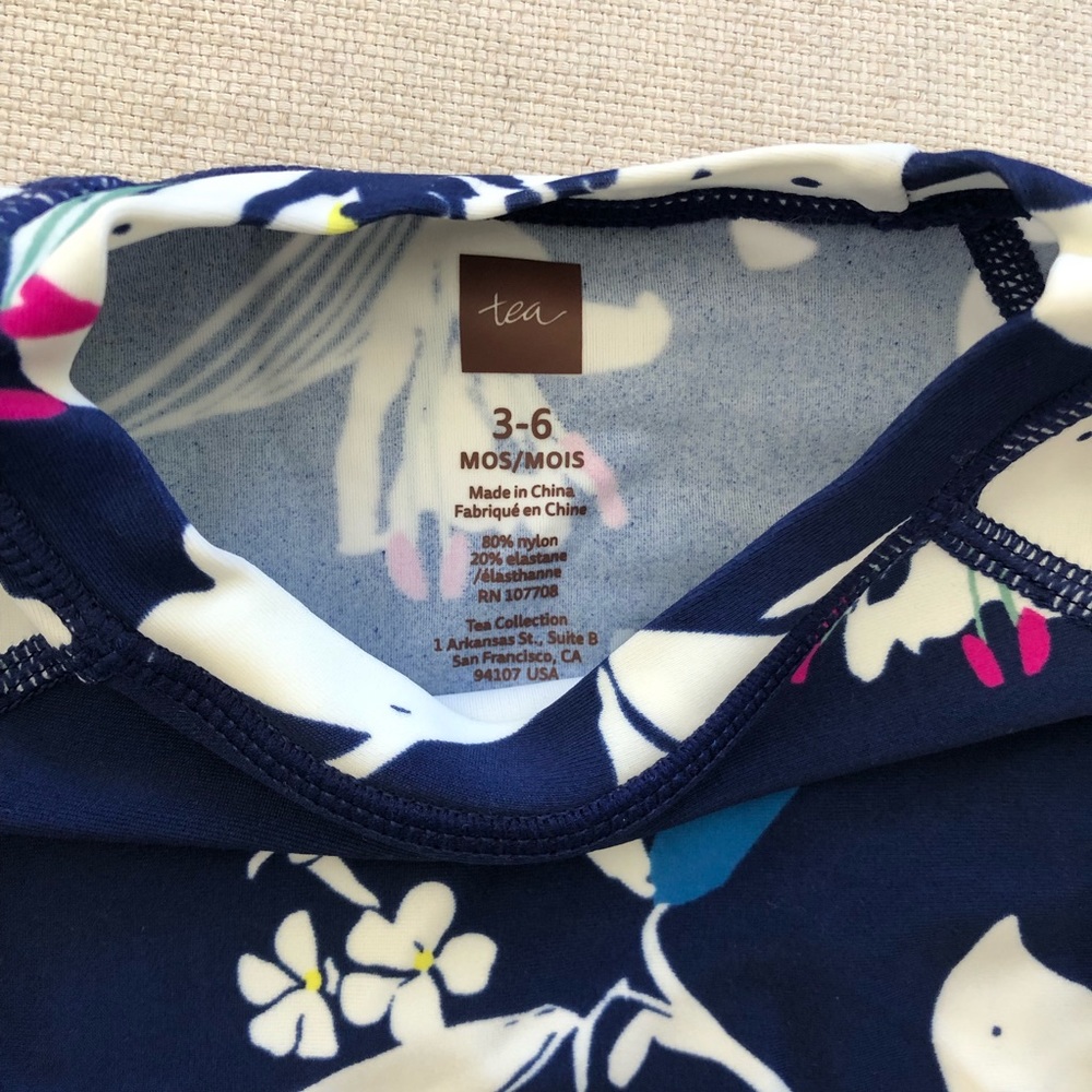 NWOT Tea Collection Rash Guard Two Piece - Picture 4 of 7